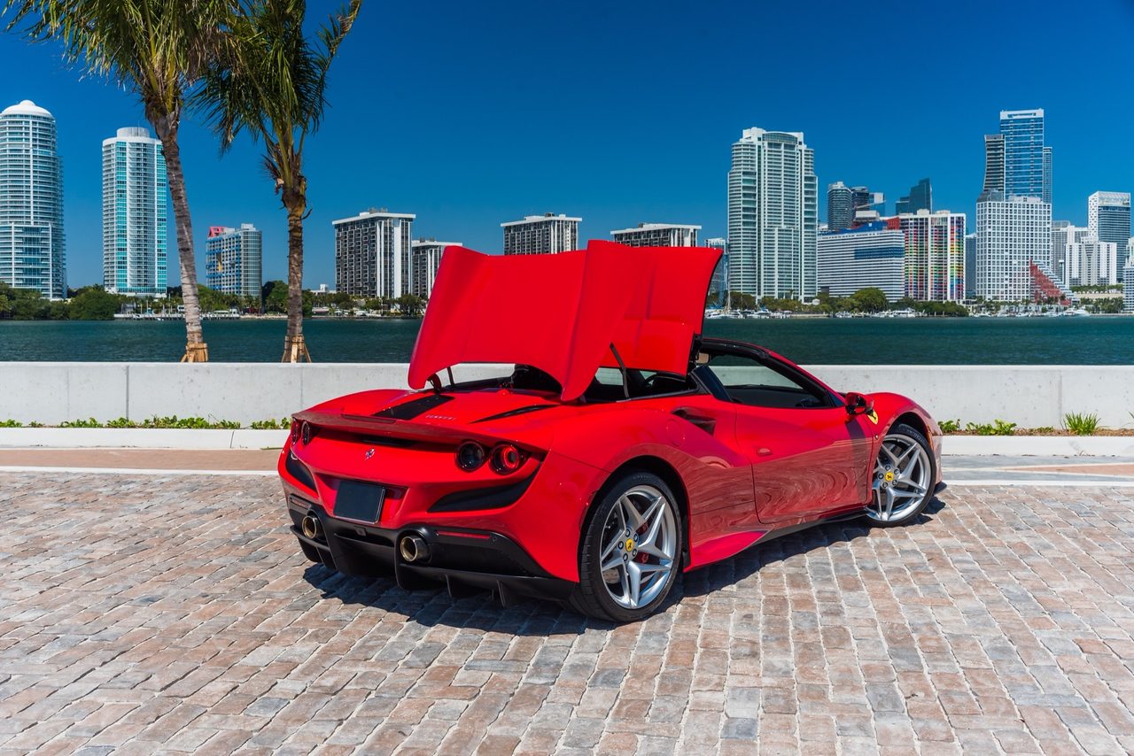 Ferrari F8 Tributo Spider — photo 4