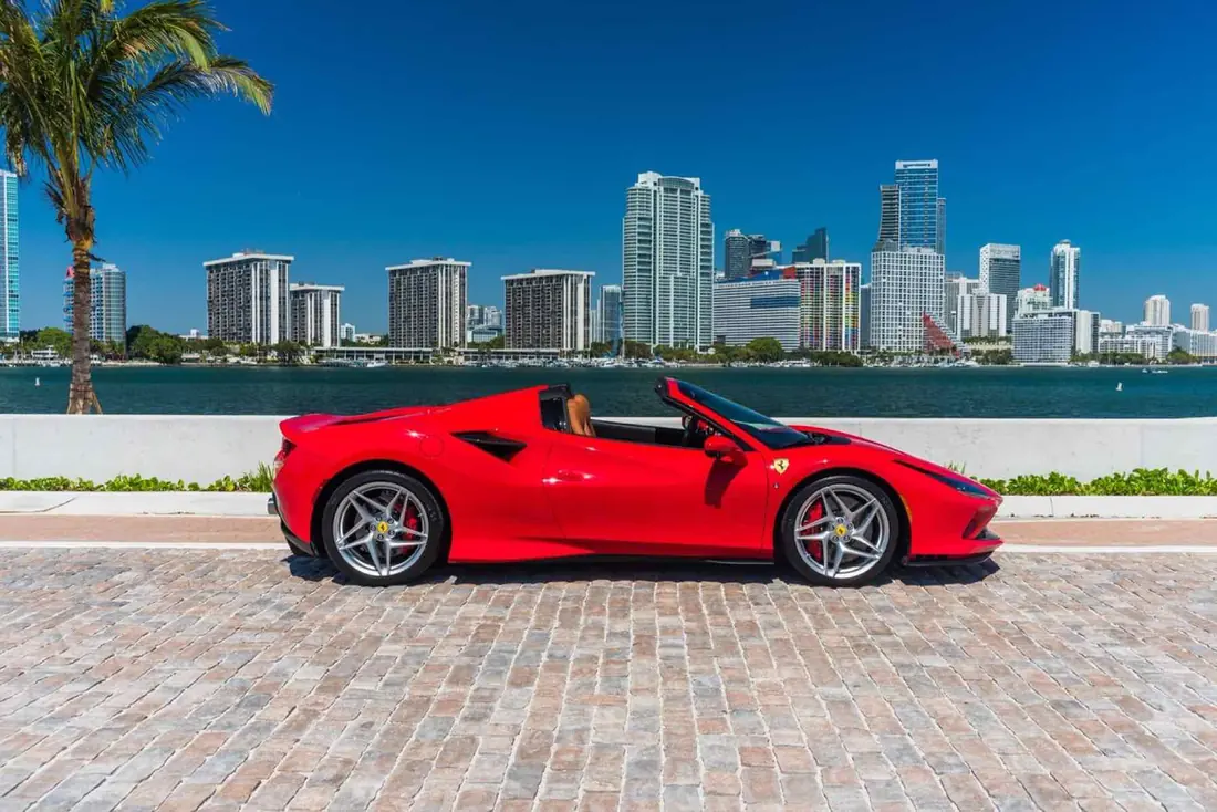 Ferrari F8 Tributo Spider - photo 4
