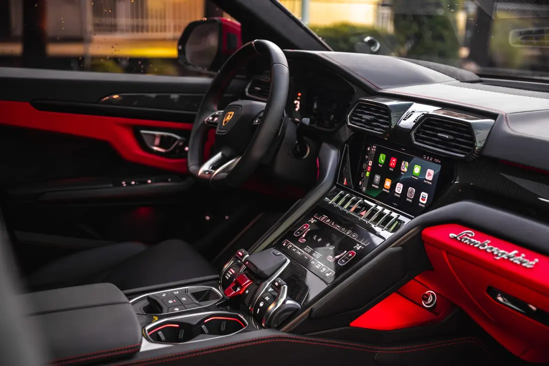 Lamborghini Urus S - photo 1